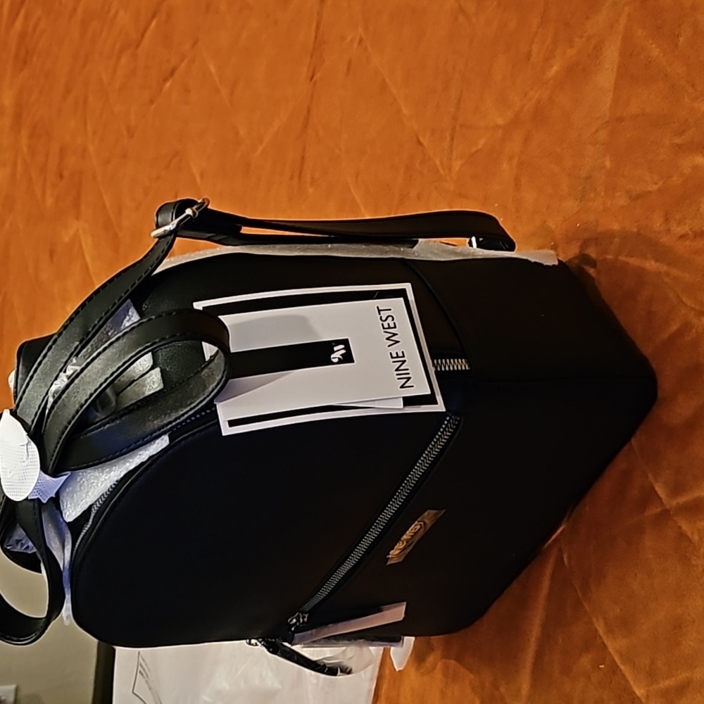 Backpack - Picture 2 of 3